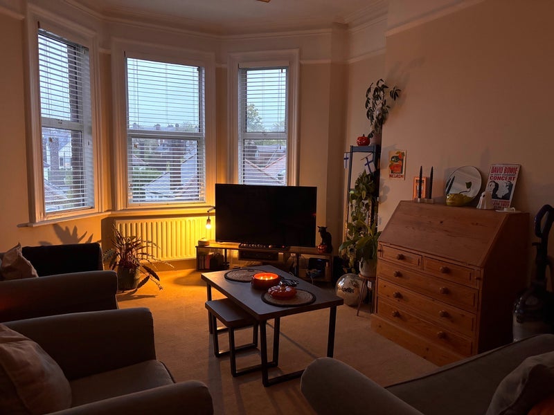 Room Alwyne Road in Greater London