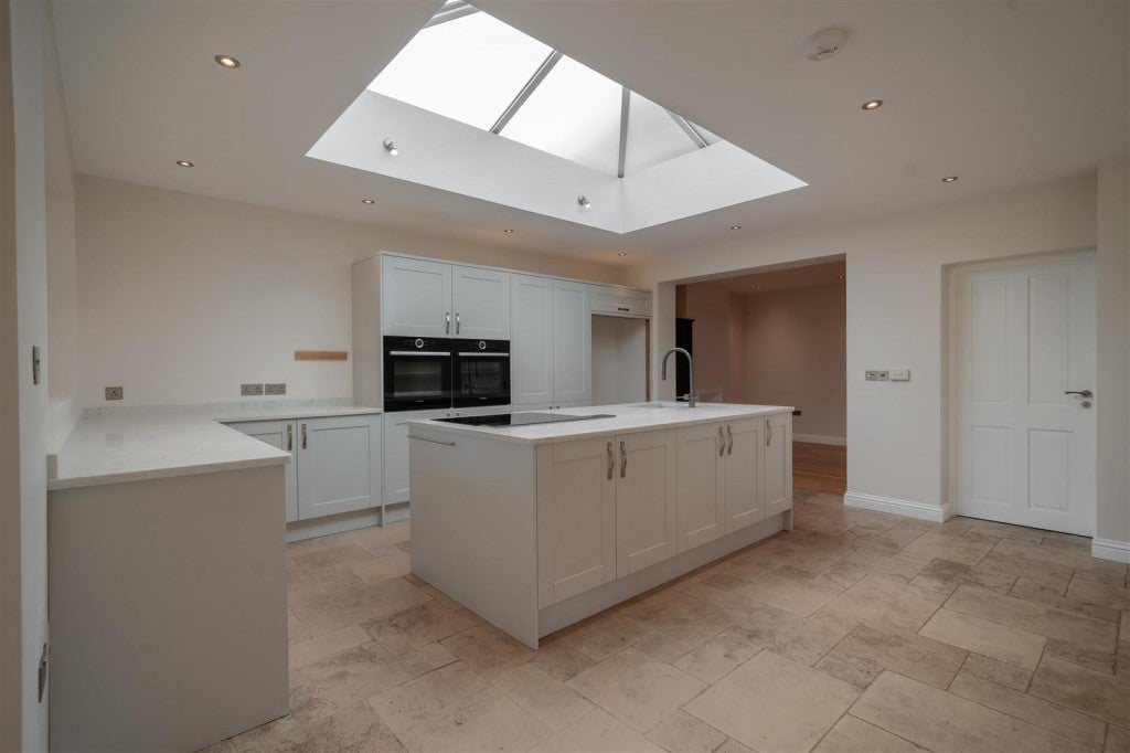 House Court Drive in Tewkesbury