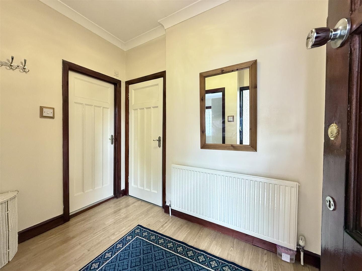 Flat Norton Road in Greater London