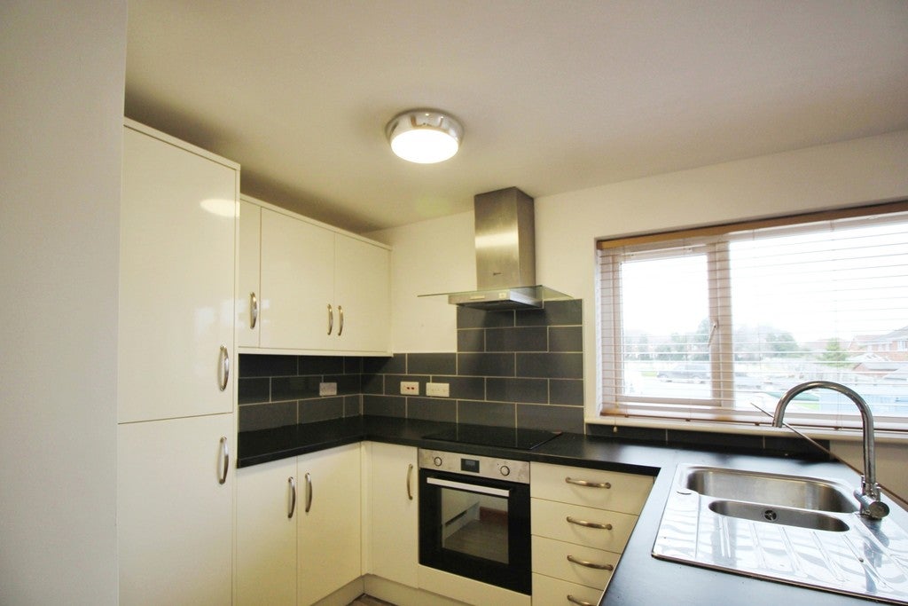 Flat Jubilee Road in Buckley