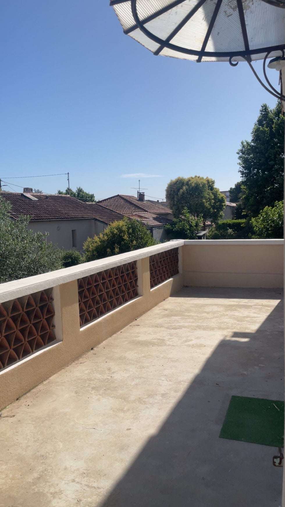 Flat Impasse Aquarelle in Sorgues