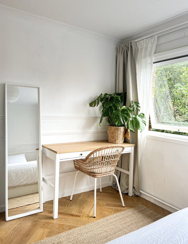 Room Clark Street in Greater London