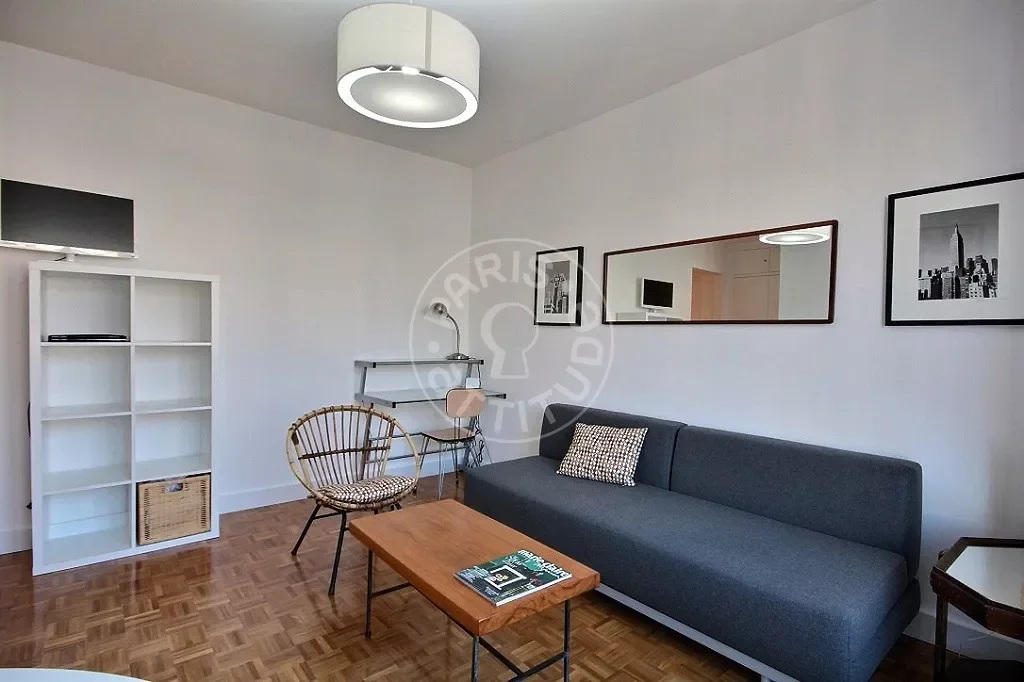 Appartement Rue Joseph Sansbœuf à Paris
