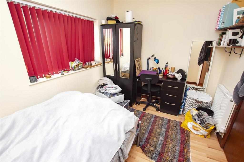 Flat Teignmouth Road in Birmingham