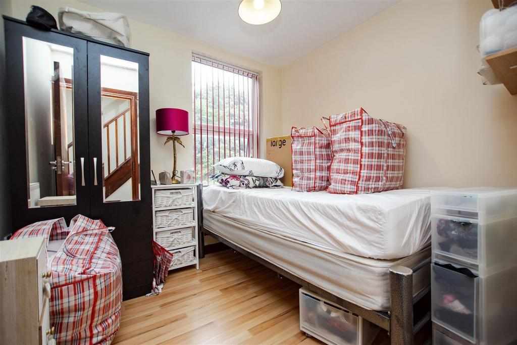 Flat Teignmouth Road in Birmingham