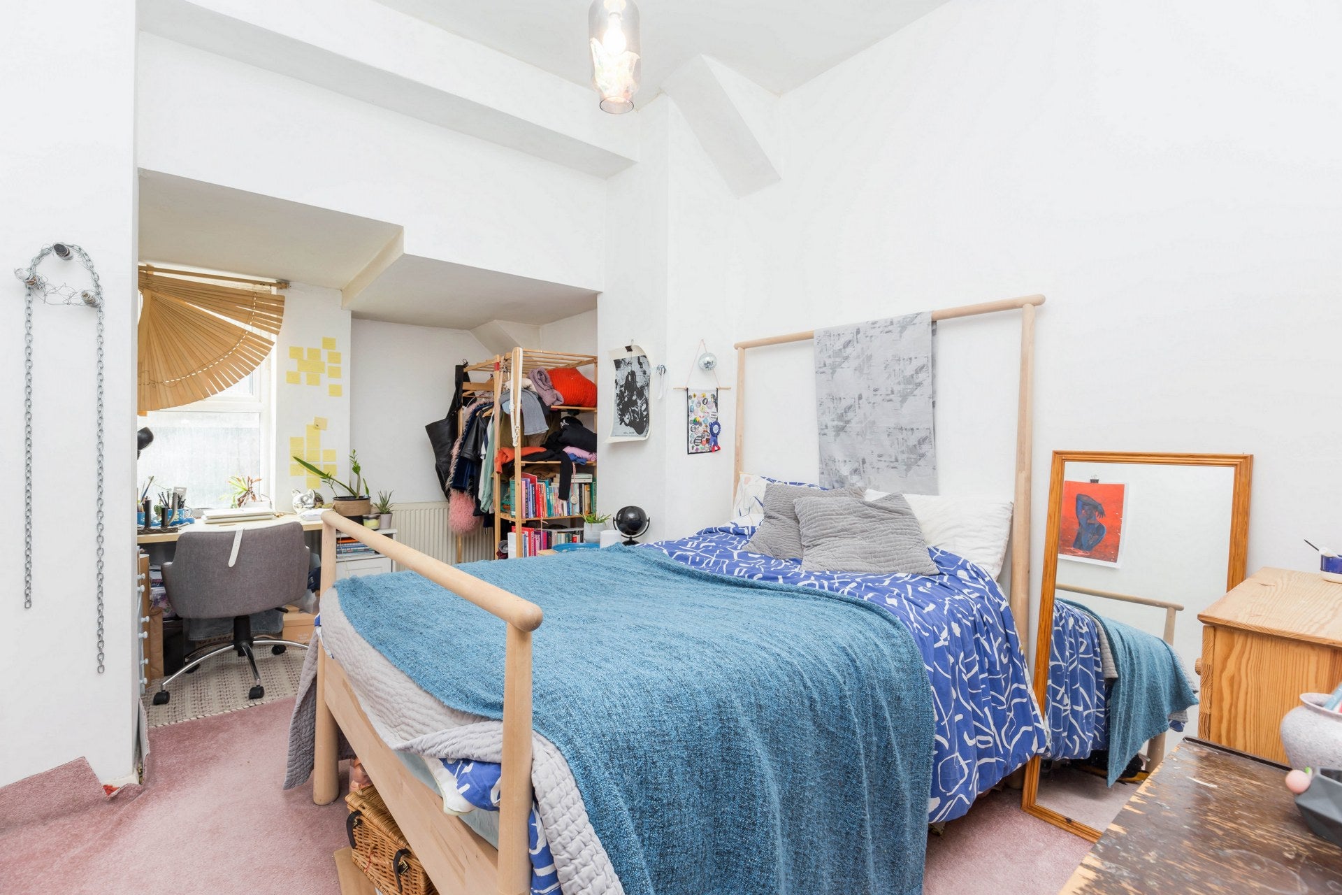 Flat Kingsland Road in Greater London