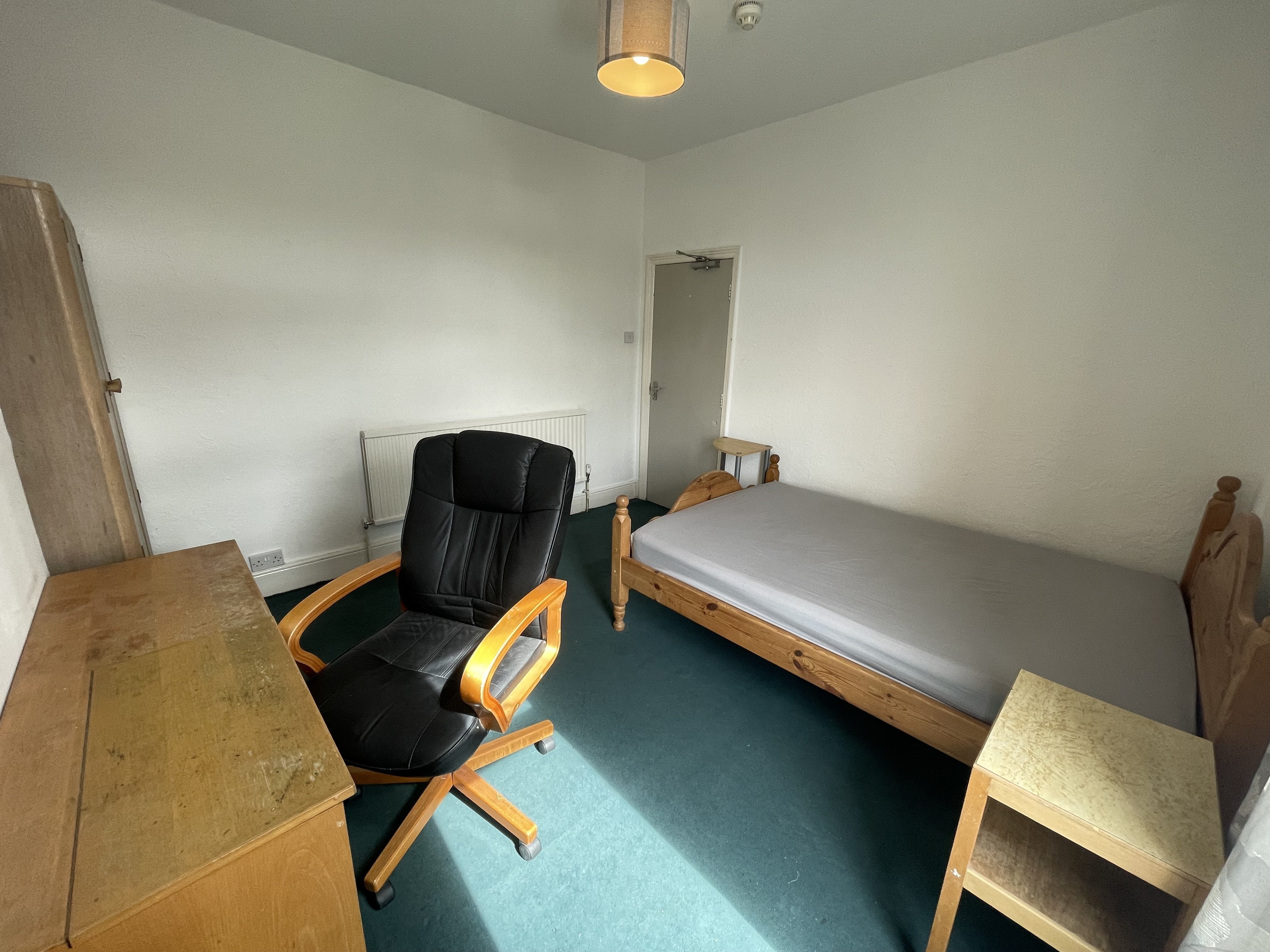 Room Granville Road in Sheffield