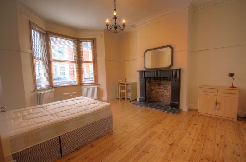 Flat Glenthorn Road in Newcastle upon Tyne