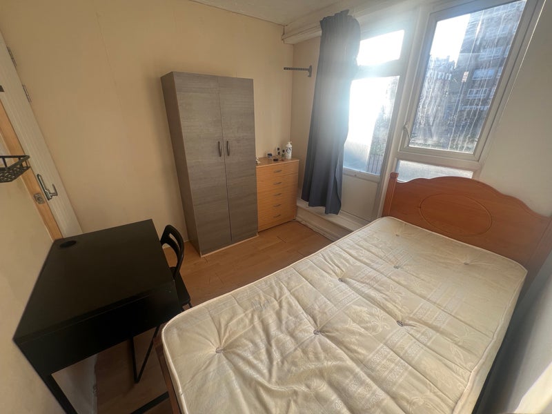 Room Trellis Square in Greater London