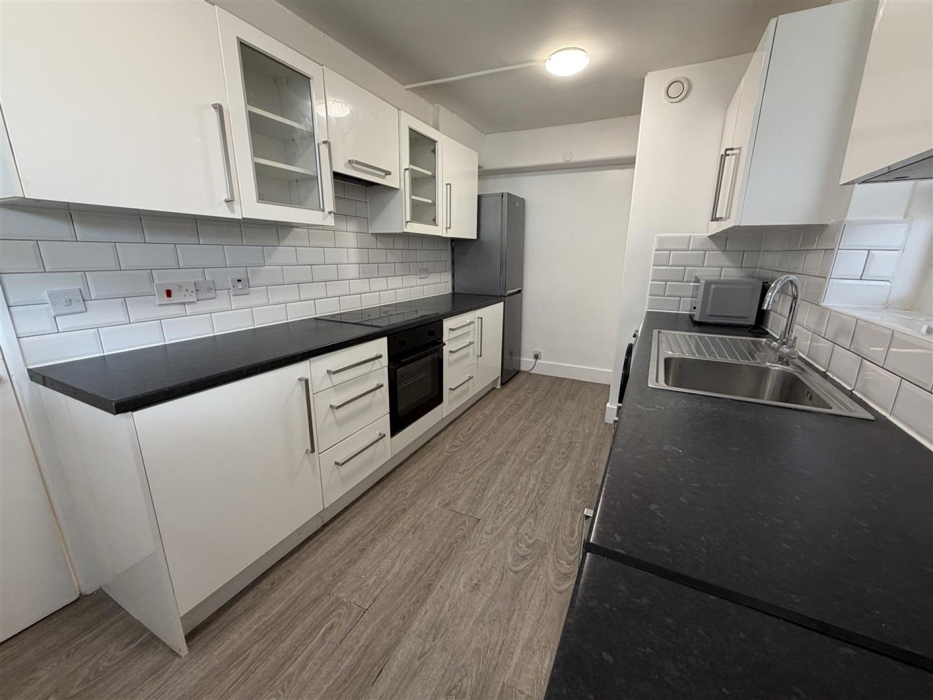 Flat Aldriche Way in Greater London