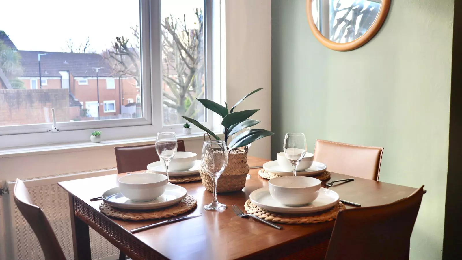 Flat Penrose Street in Greater London