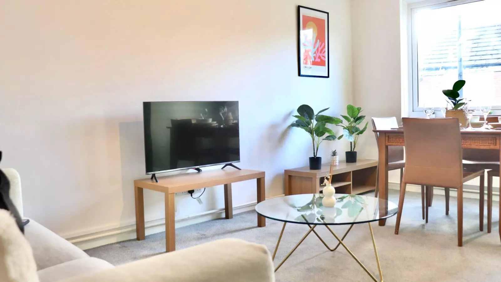 Flat Penrose Street in Greater London