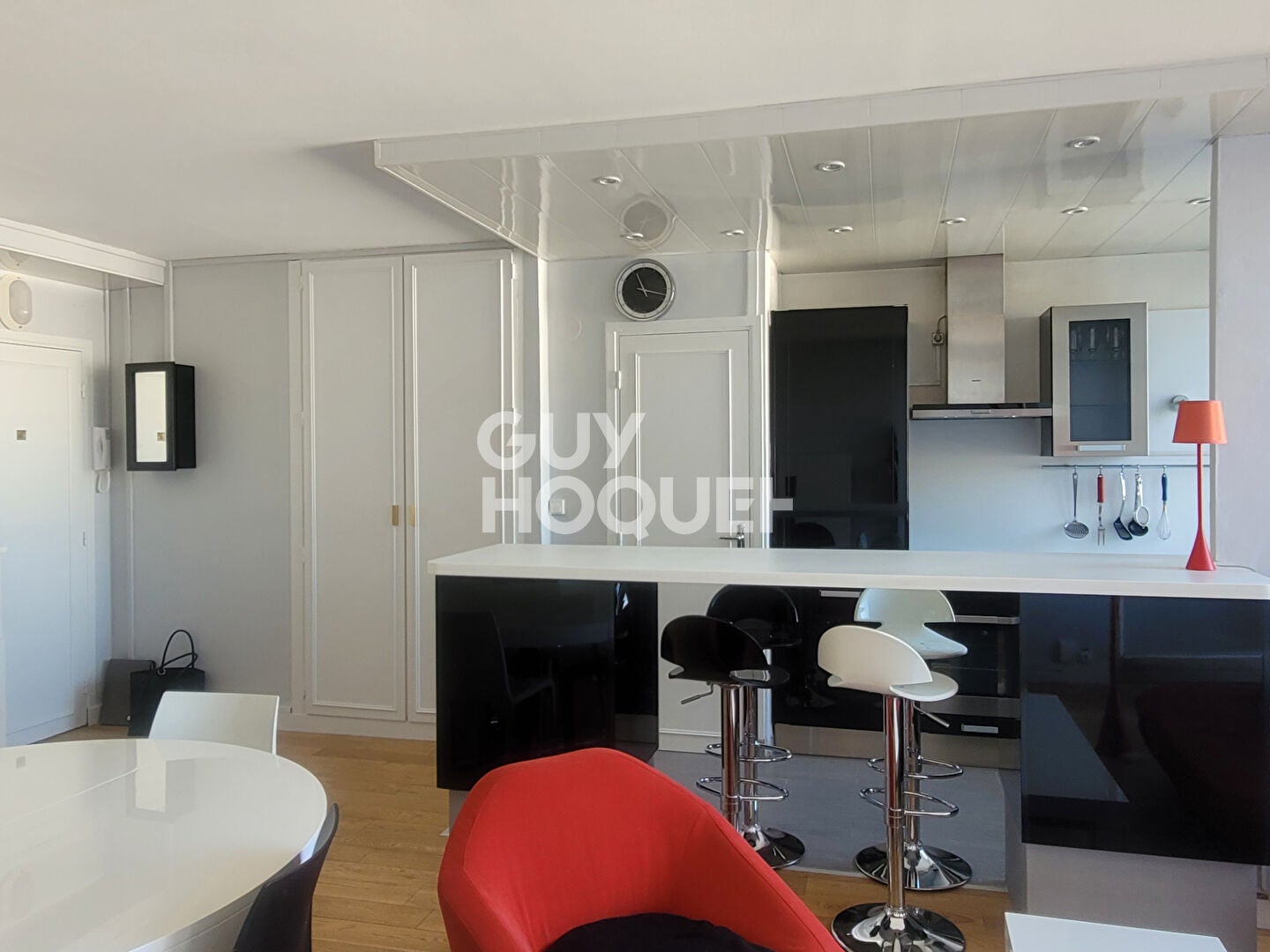 Appartement Rue Augustin Thierry à Paris
