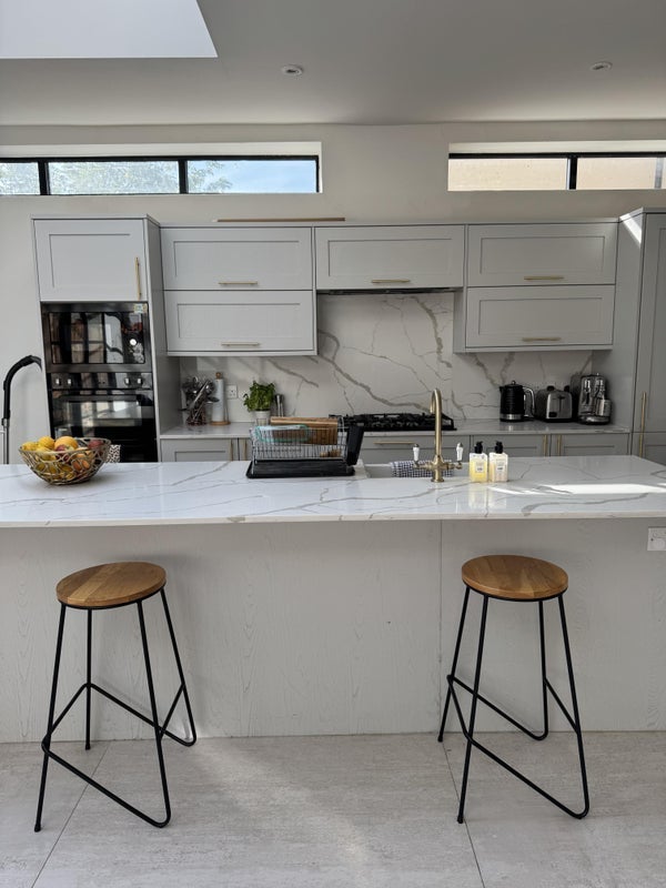 Flat Sutherland Grove in Greater London