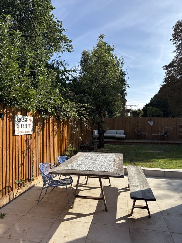 Flat Sutherland Grove in Greater London