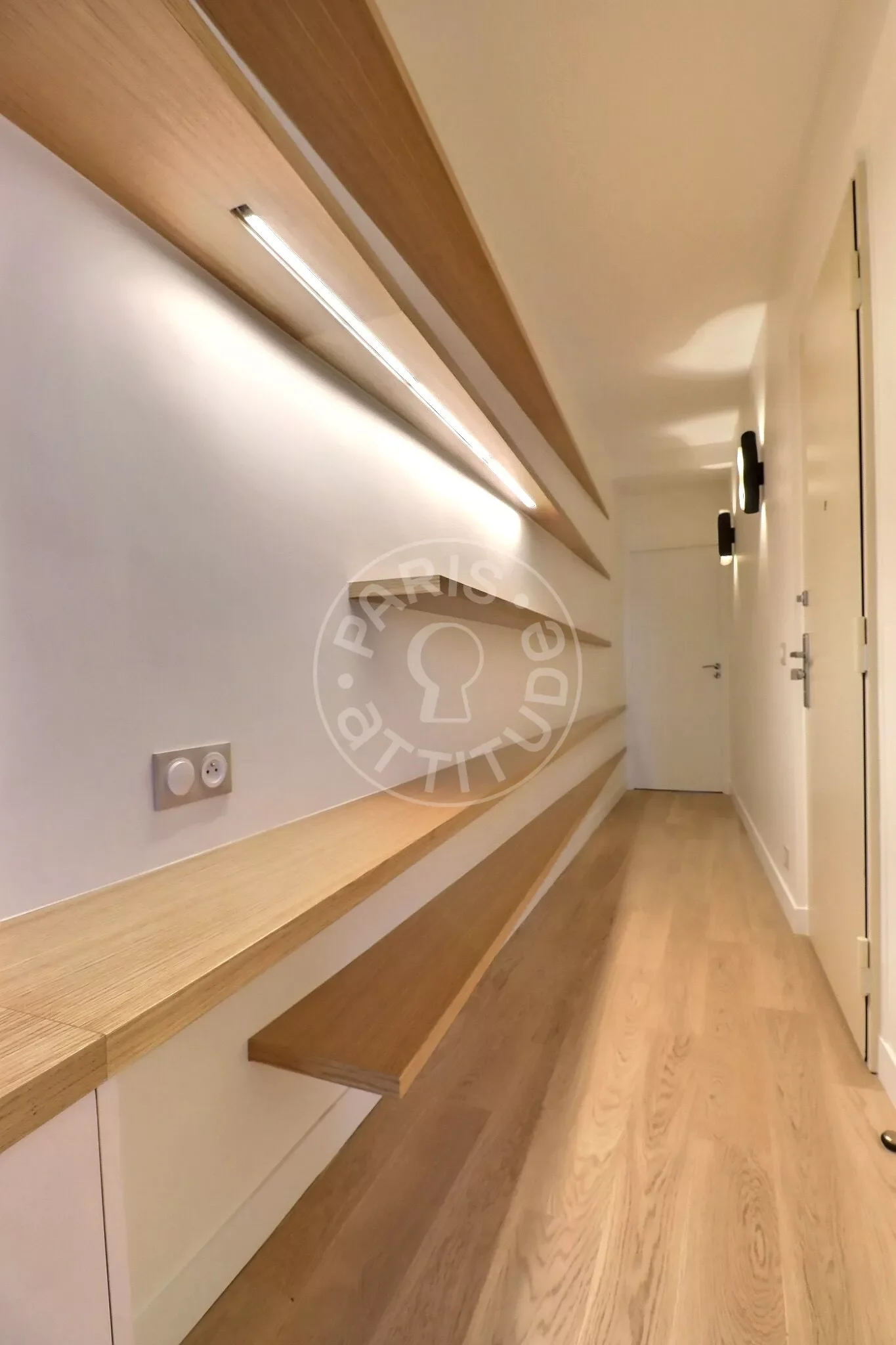Appartement Rue Félix Ziem à Paris
