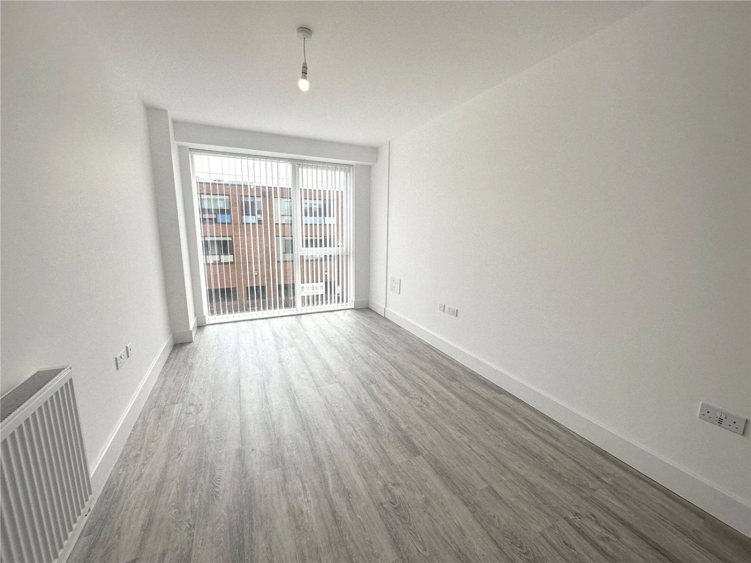 Flat School House Lane in Greater London