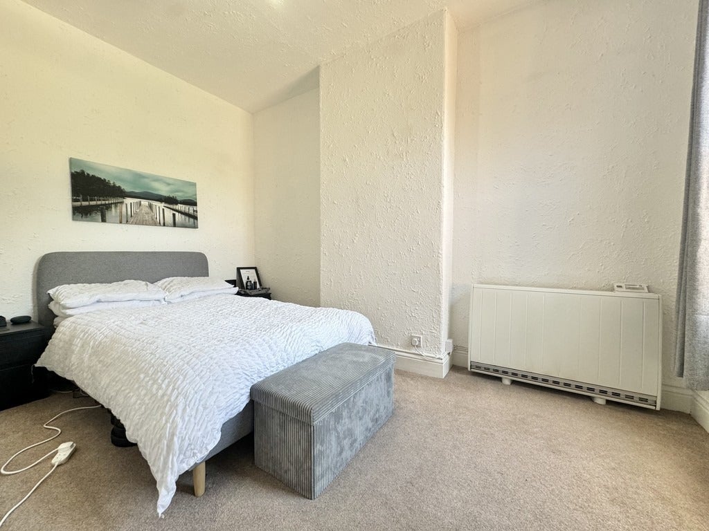 Flat Bournville Lane in Birmingham