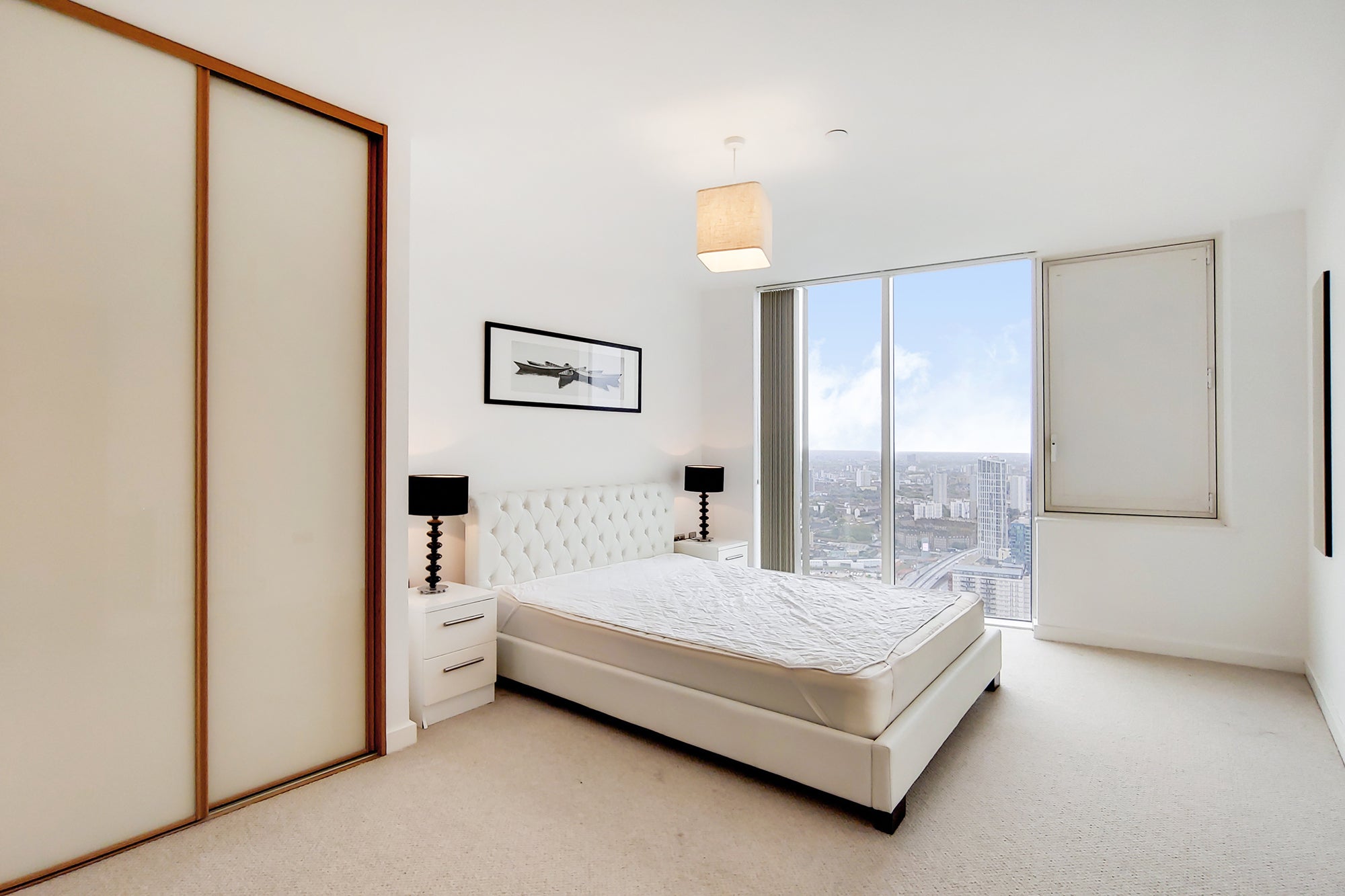 Flat Lapis Mews in Greater London