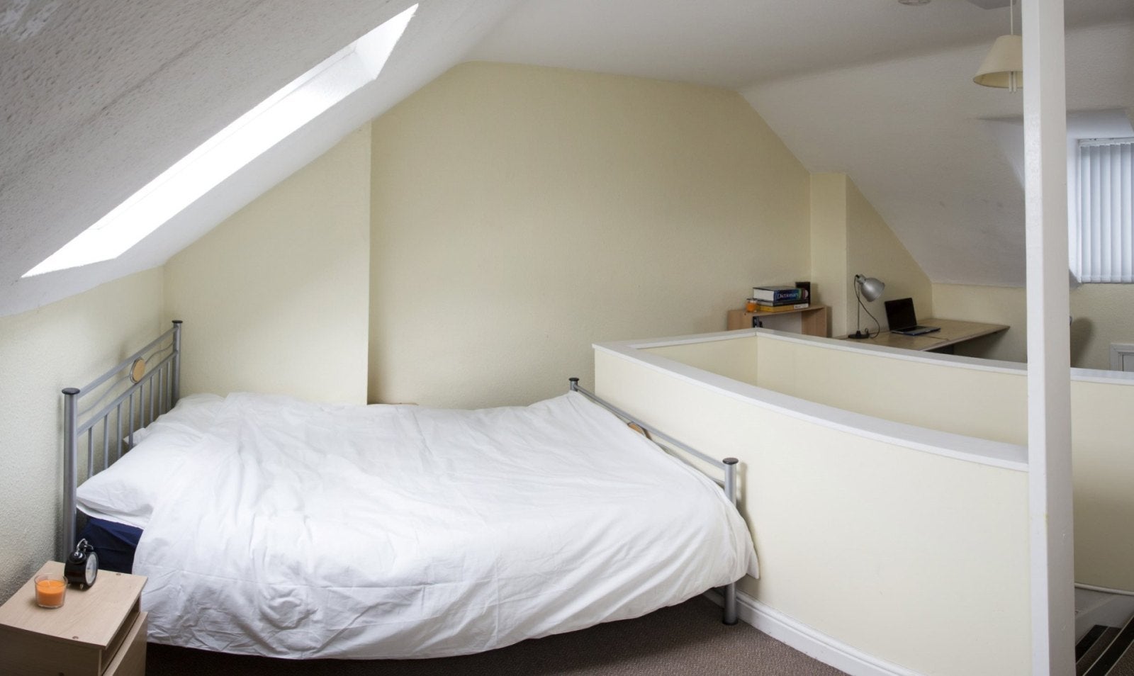 Room Broad Street in Charnwood