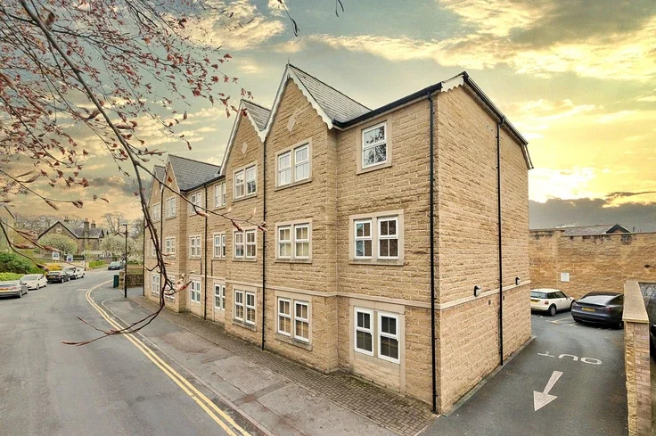 Flat Harcourt Road in Harrogate