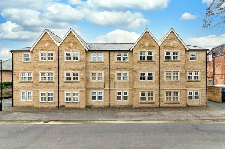 Flat Harcourt Road in Harrogate
