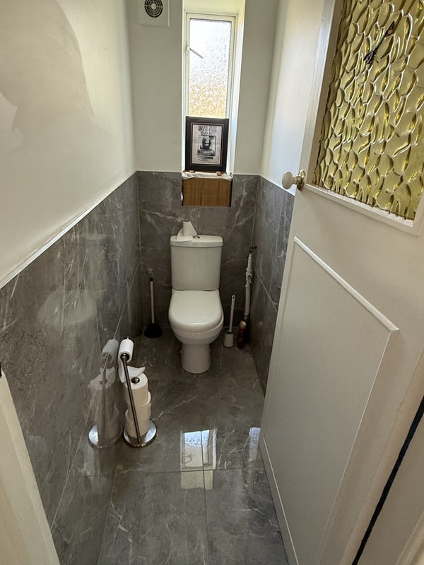 Room Fieldview in Greater London