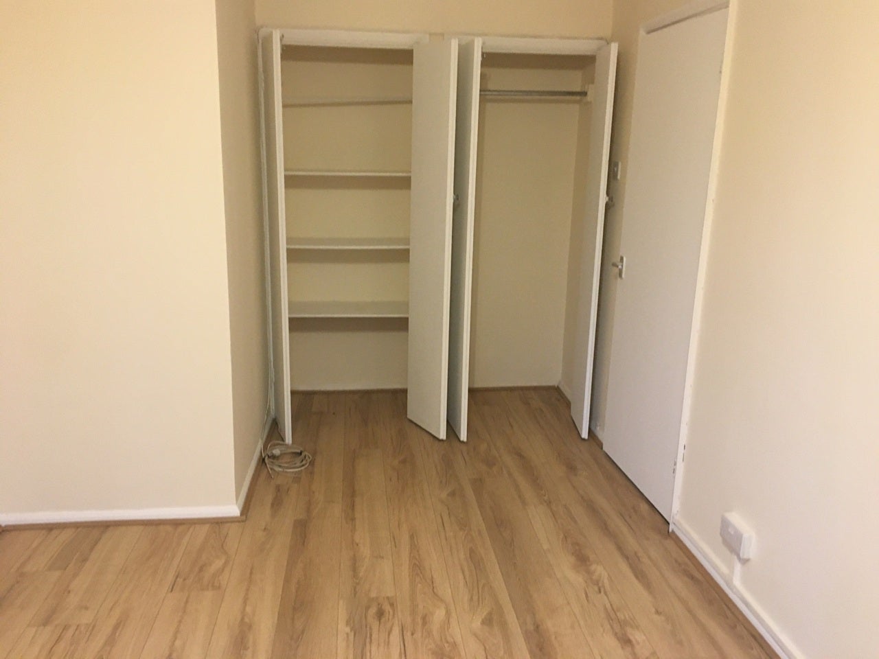 Flat Horton Road in Greater London