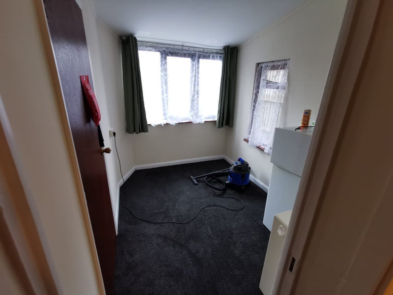 Room Pinceybrook Road in Harlow