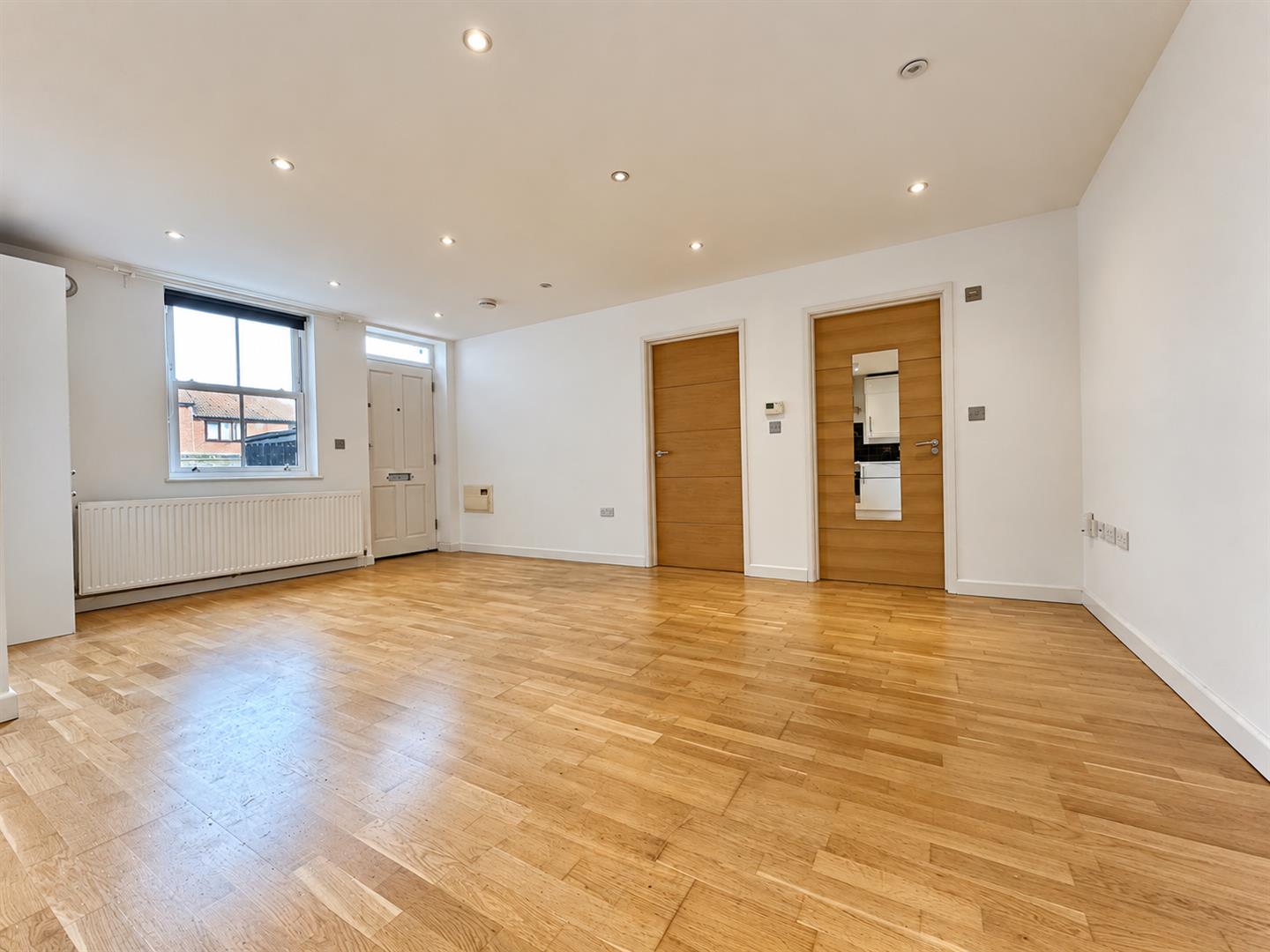 Flat Langley Road in Watford
