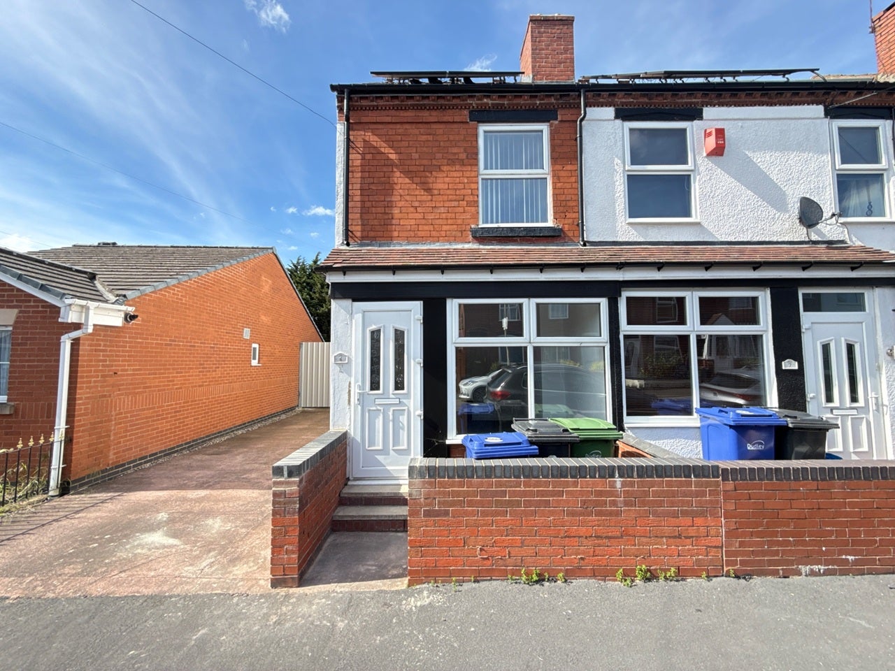 House Southwick Road in Halesowen