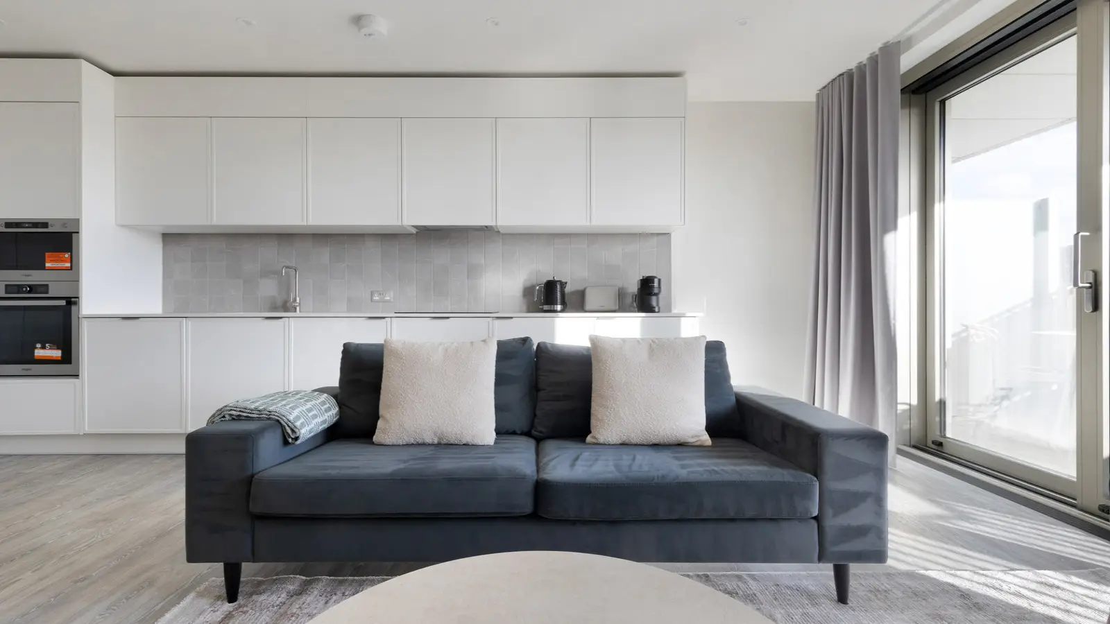 Flat Montfichet Road in Greater London
