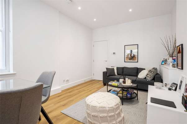 Flat Eastcheap in City of London