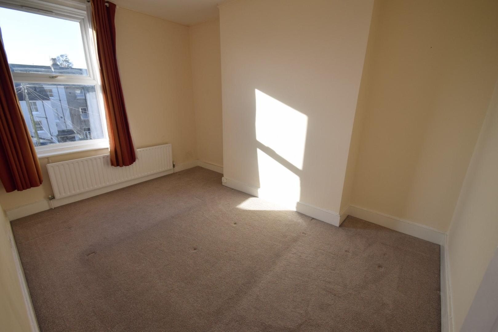 Flat St Anne's Road in Eastbourne