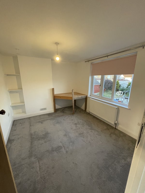 Room Ventnor Avenue in Bristol