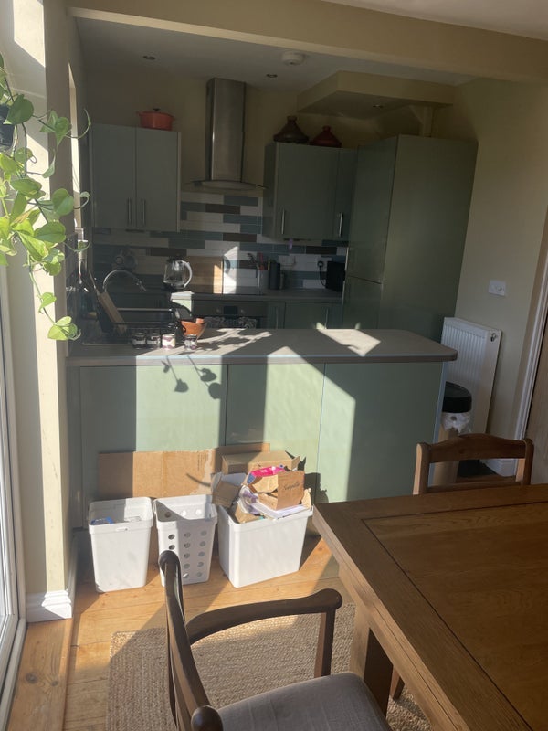 Room Ventnor Avenue in Bristol