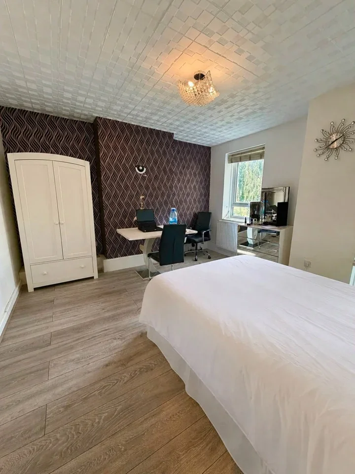 Room Hanbury Street in Greater London