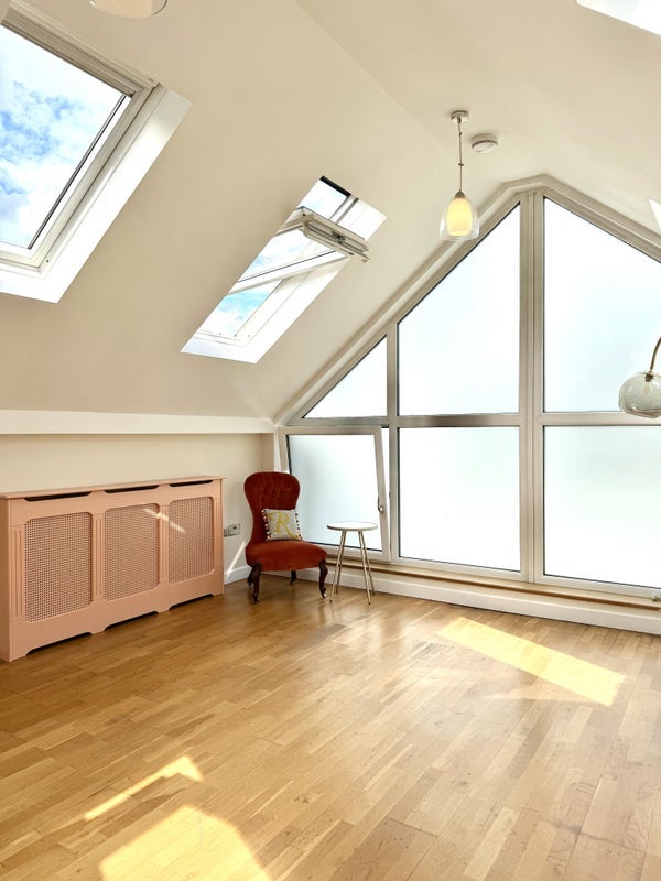 Room Prescott Place in Greater London