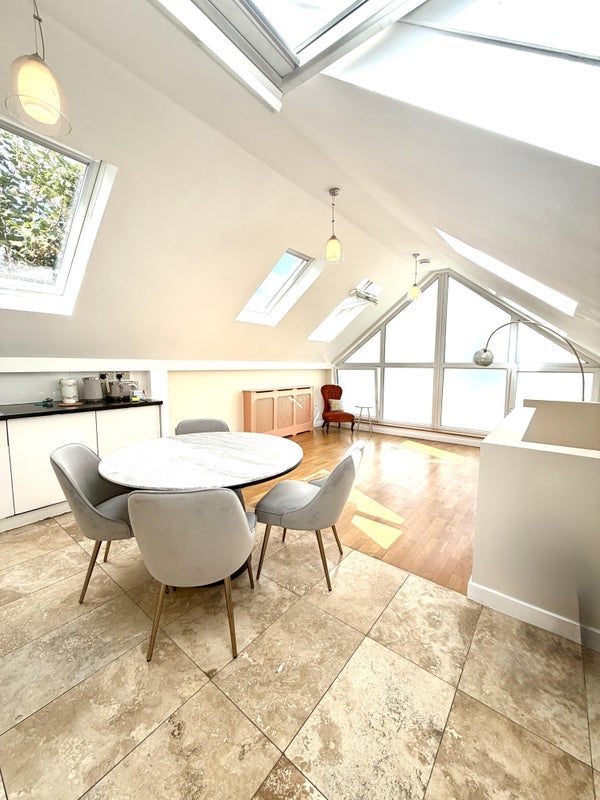 Room Prescott Place in Greater London