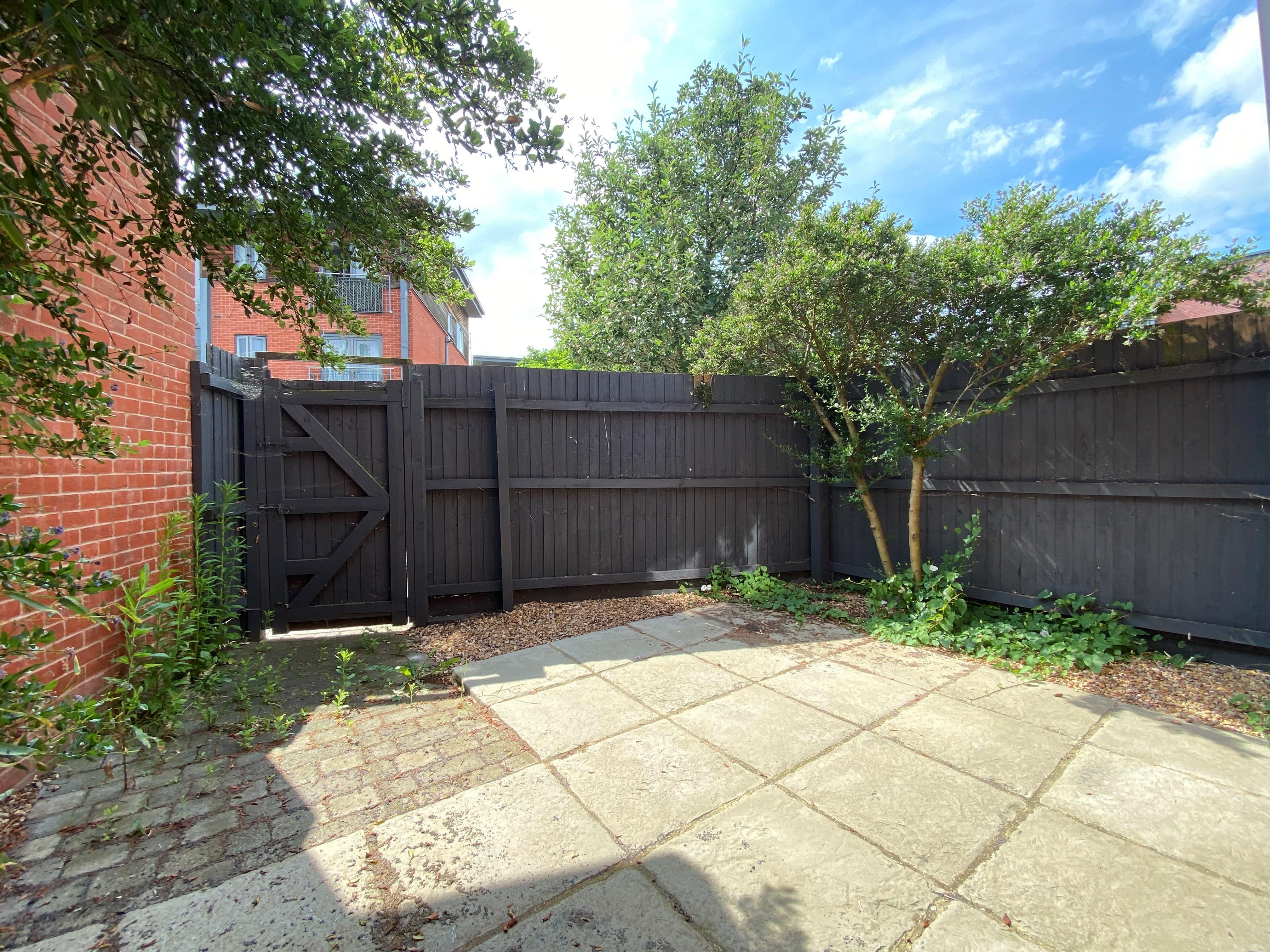 House Layland Walk in Worcester