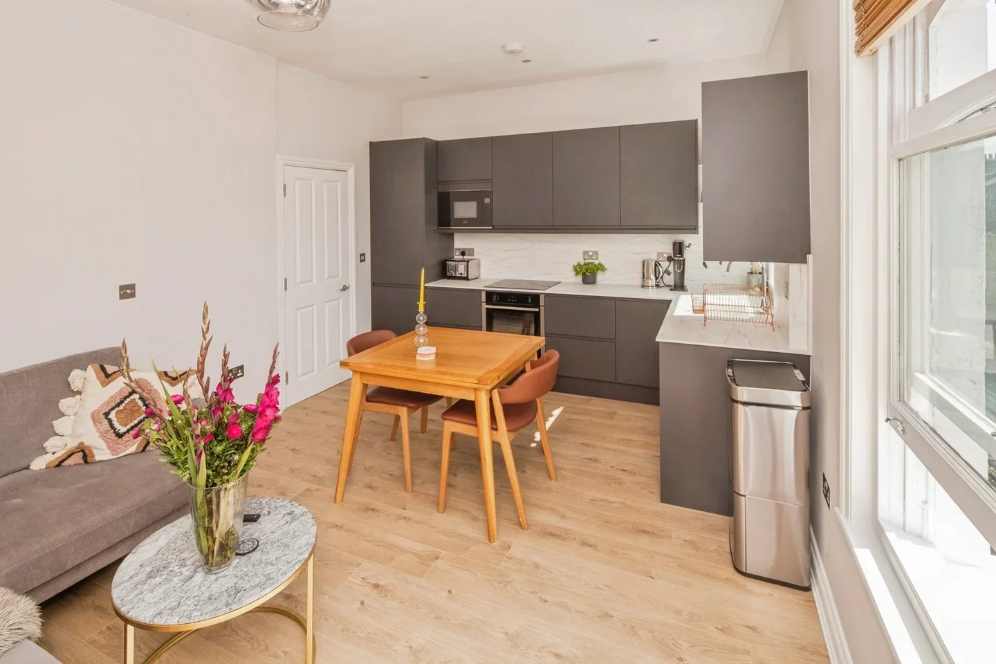 Flat Kellett Road in Greater London