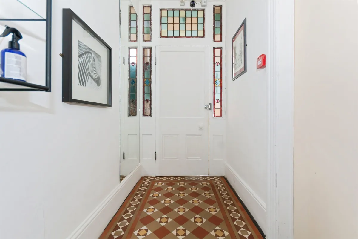 Flat Summerfield Crescent in Birmingham