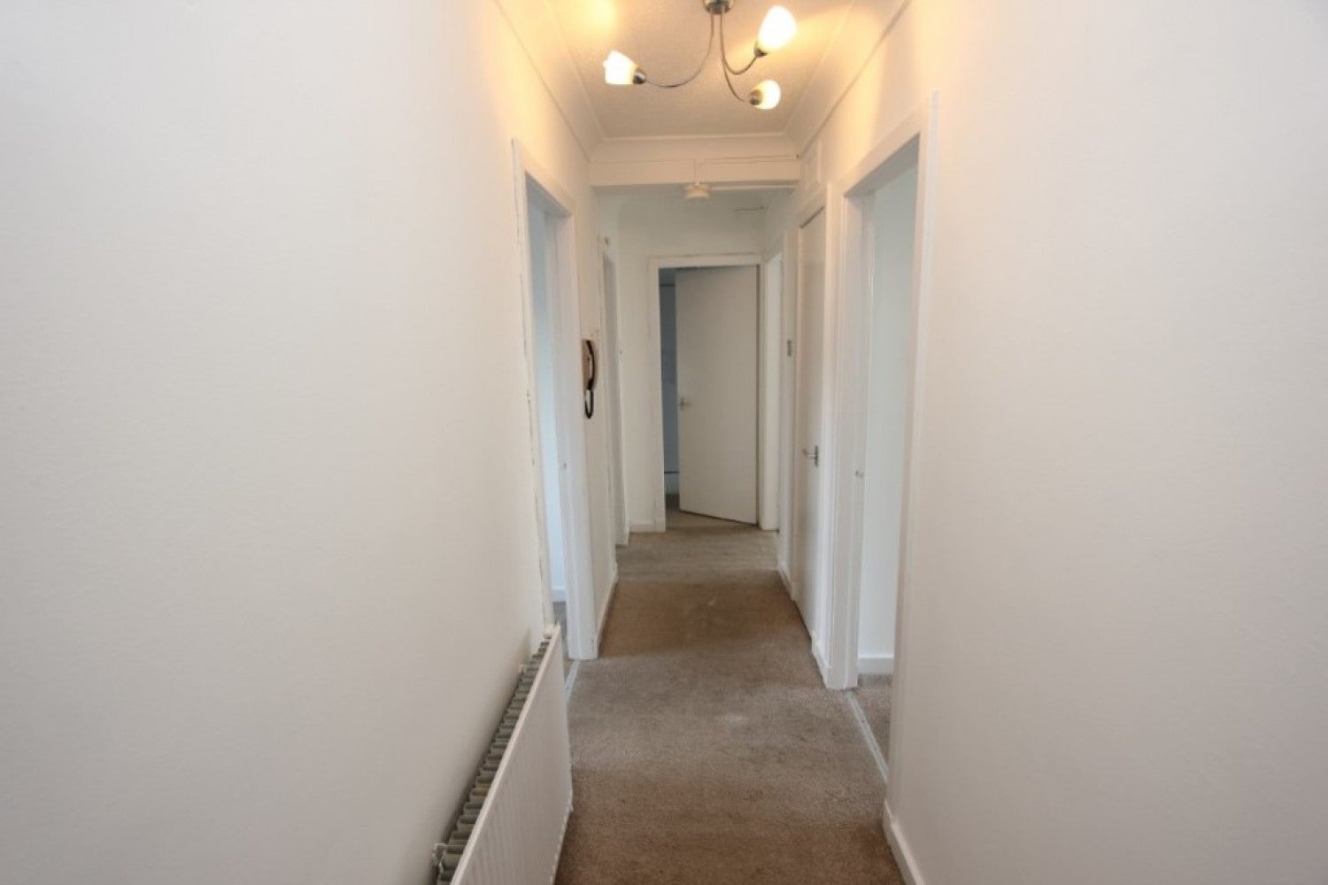 Flat Balerno Drive in Glasgow