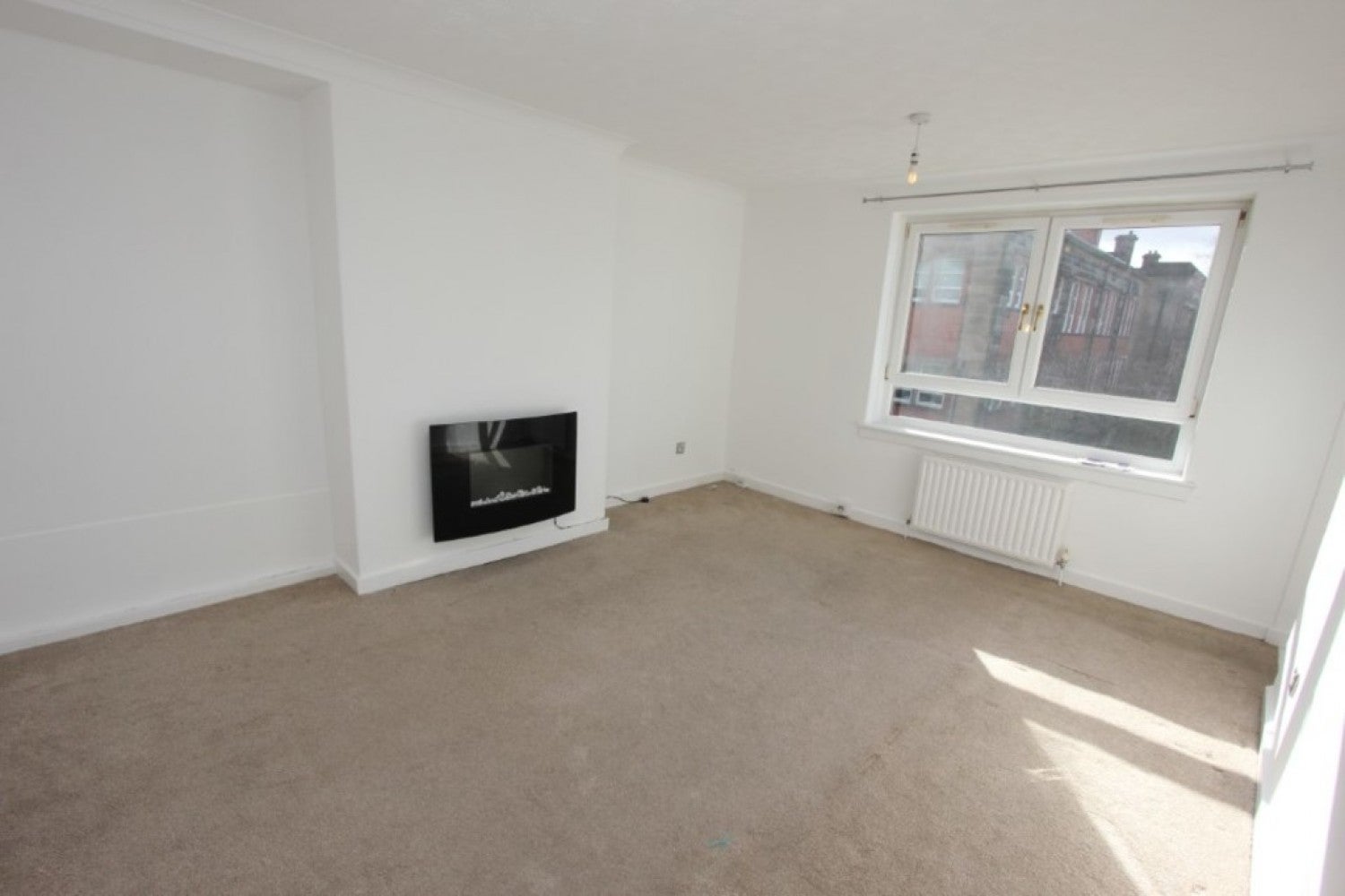 Flat Balerno Drive in Glasgow