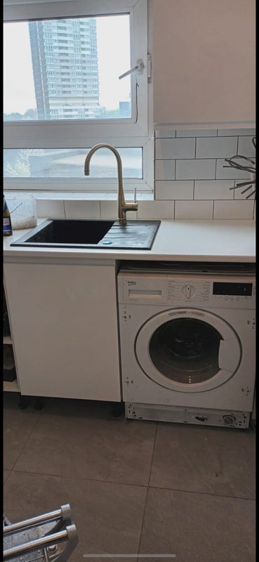 Room Water Lane in Greater London