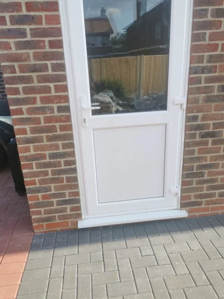 Flat Russet Close in Borough of Spelthorne