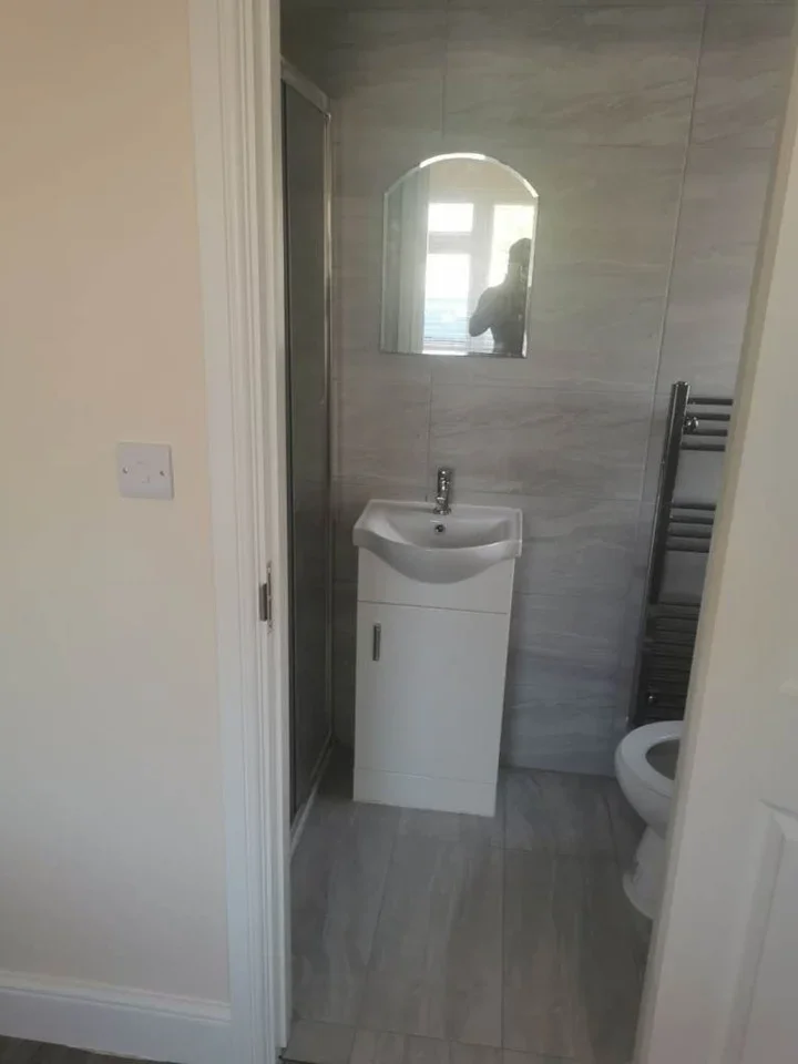 Flat Russet Close in Borough of Spelthorne