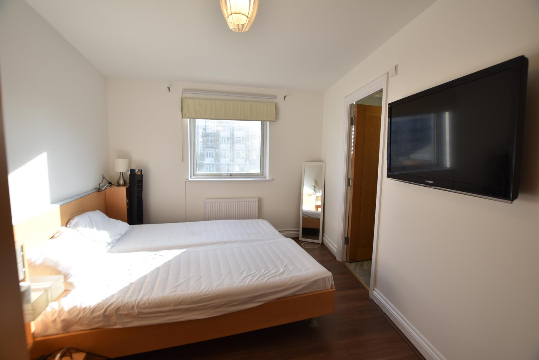 Flat Palgrave Gardens in City of Westminster