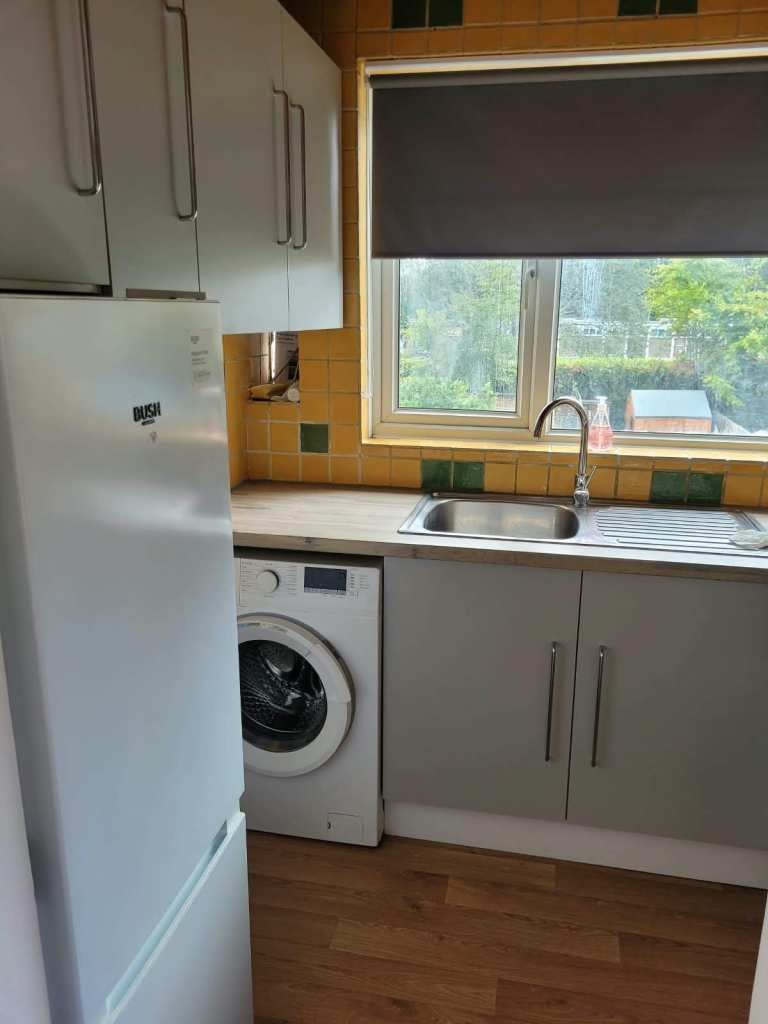 Flat Maylands Drive in Greater London