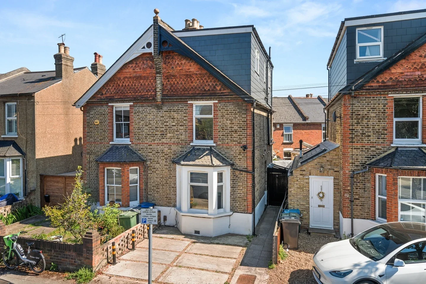 House Gibbon Road in Greater London